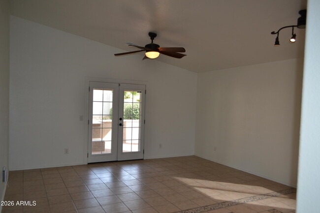 Building Photo - 1949 S Silver Dr