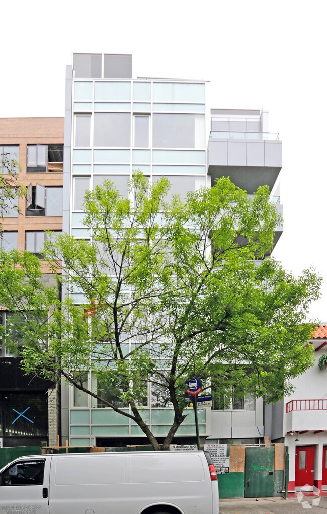 Building Photo - 37-63 81st St