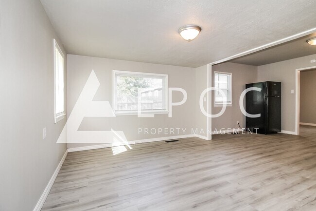 Foto del edificio - 704 Tiffin Ave
