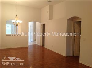 Building Photo - 7575 Meadow Lakes Dr