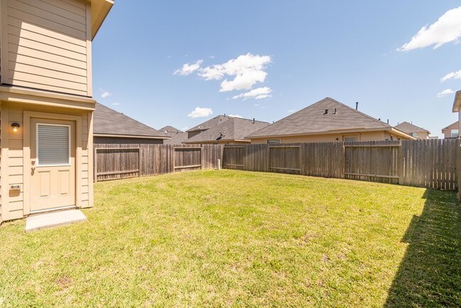 Building Photo - 2410 Peterborough Way
