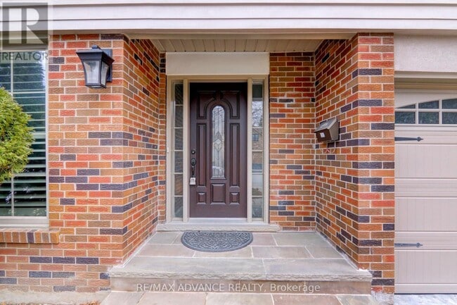 Building Photo - 19 Abbeywood Trail