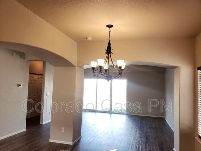 Building Photo - 6984 Sierra Meadows Dr