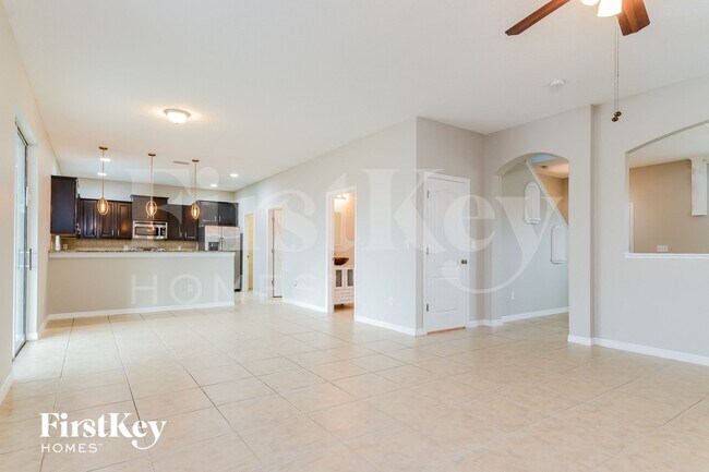 Building Photo - 534 Vista Ridge Dr