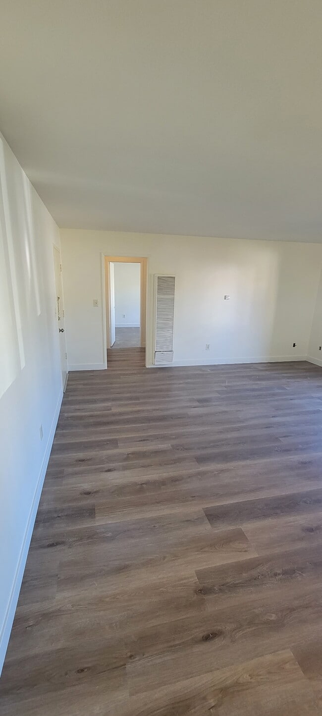 Building Photo - 5330 Driftwood St