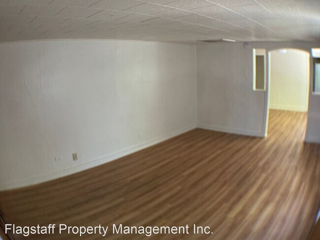 Building Photo - 4 br, 2 bath House - 534 S Fountaine St