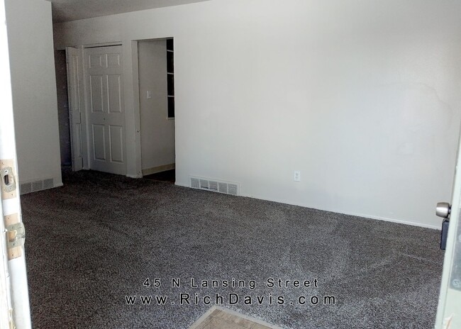 Building Photo - 45 Lansing St. in Aurora, 80010 3 bed, 2 b...