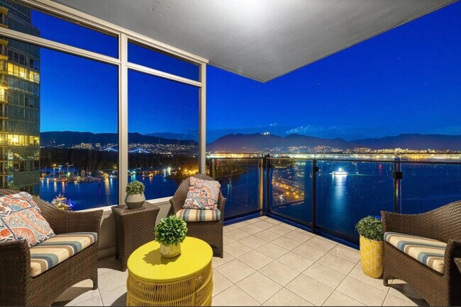 Photo du bâtiment - 1291 W Cordova St