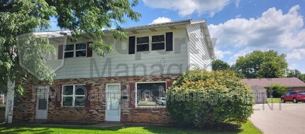 Building Photo - 1531 Spruce Ave