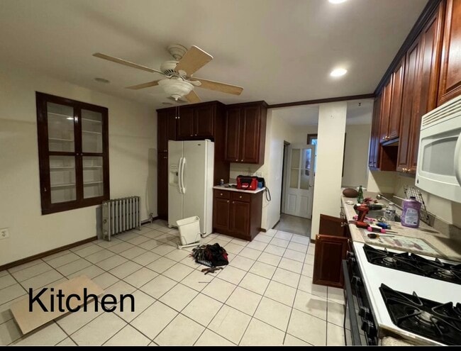 Building Photo - 130 Wilson Ave