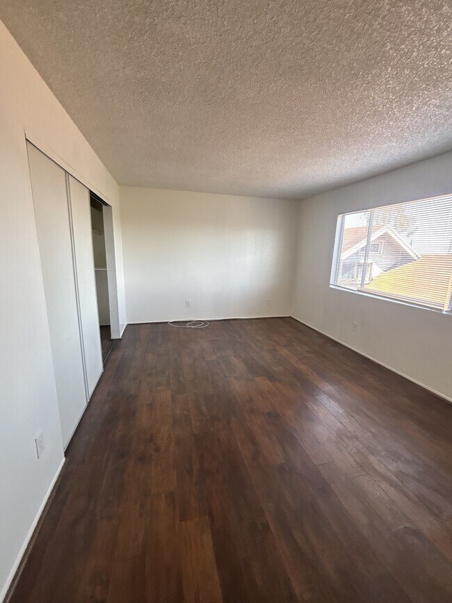 Foto del edificio - 225 S Curtis Ave