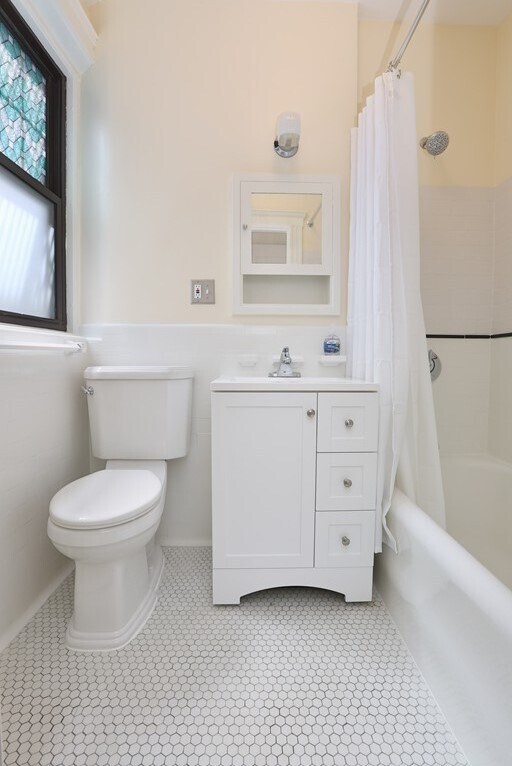 Foto del edificio - 189 Chestnut Hill Ave