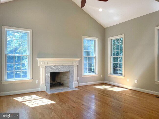 Building Photo - 7531 Fisher Dr