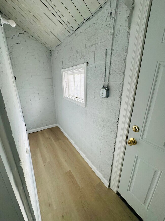 Foto del edificio - 2562 N Chadwick St