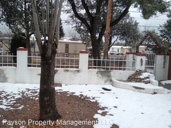 Building Photo - 2 br, 3 bath House - 309 W Bonita Street