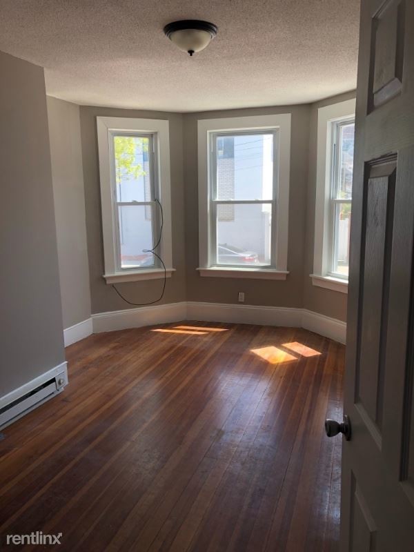 Foto del edificio - 362 Princeton St