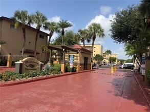 Building Photo - 8250 SW 149th Ct
