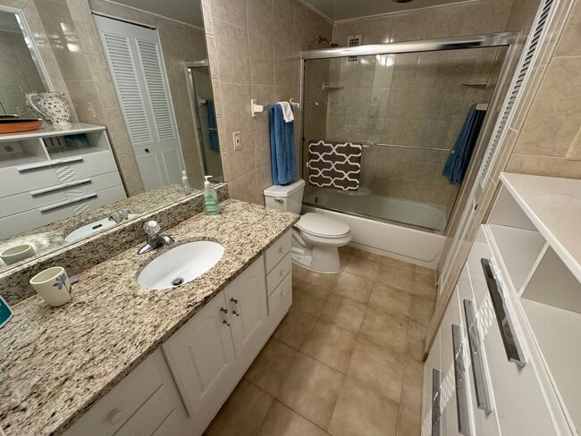 Bathroom - 1420 N St NW