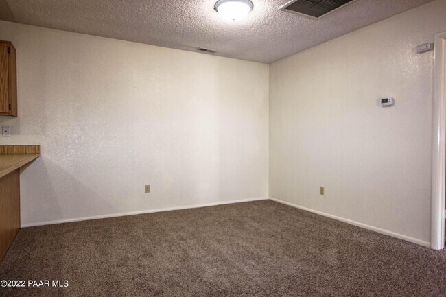 Building Photo - 3089 Peaks View Ln