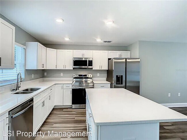 Building Photo - 3 br, 2 bath House - 1120 Olive St