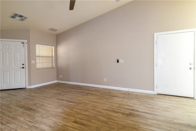Building Photo - 8688 Little Fox St