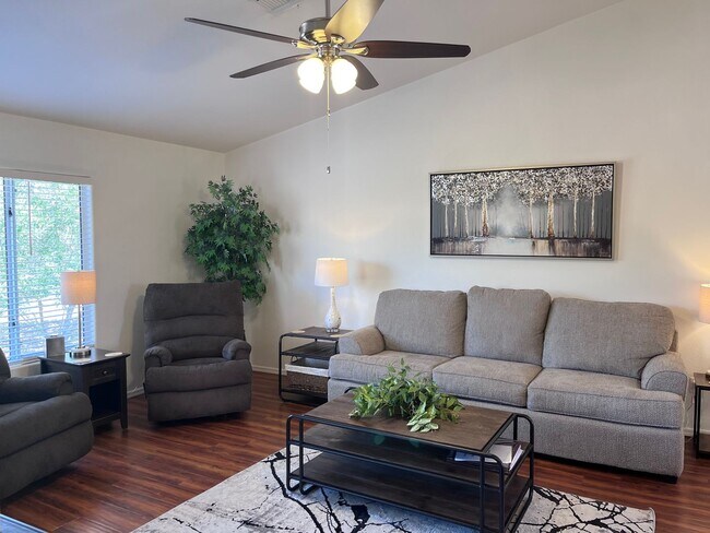 Foto del edificio - Sun City - Short Term Rental - Fully Furnished