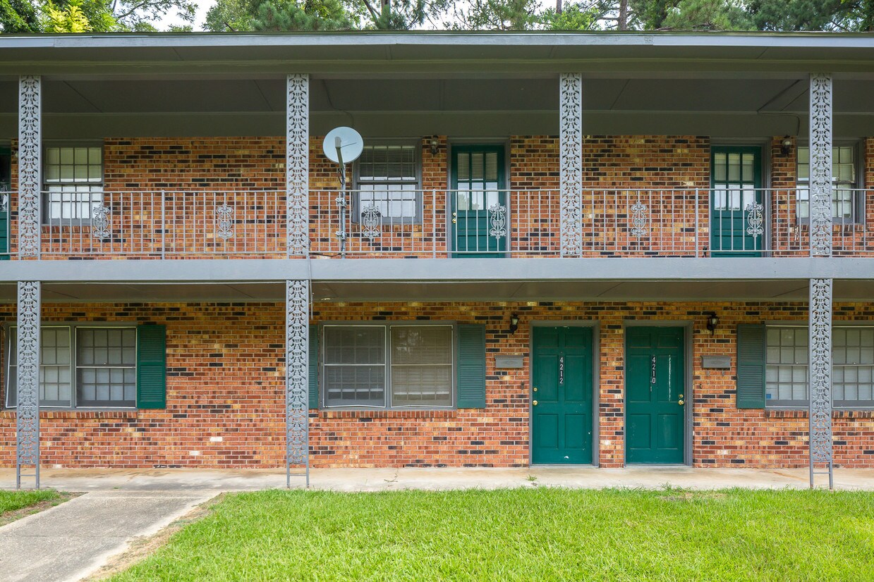 Primary Photo - 4203 S Dowfield Dr