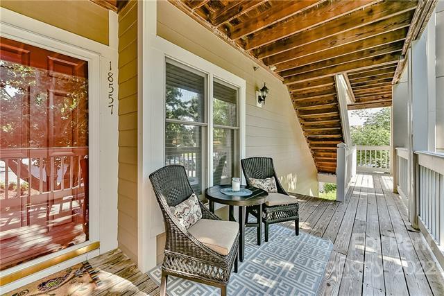 Building Photo - 18557 Vineyard Point Ln