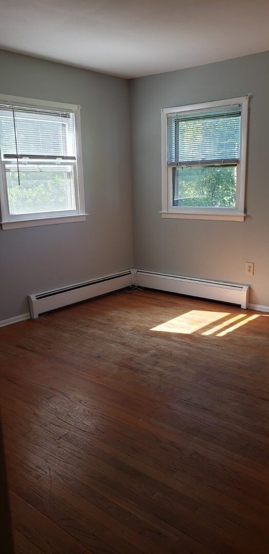 Foto del edificio - 3 Bedroom house for Rent - Middletown, NY