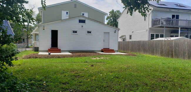 Fenced Backyard with acces from 1st Fllor Bedroom - 728 Front St