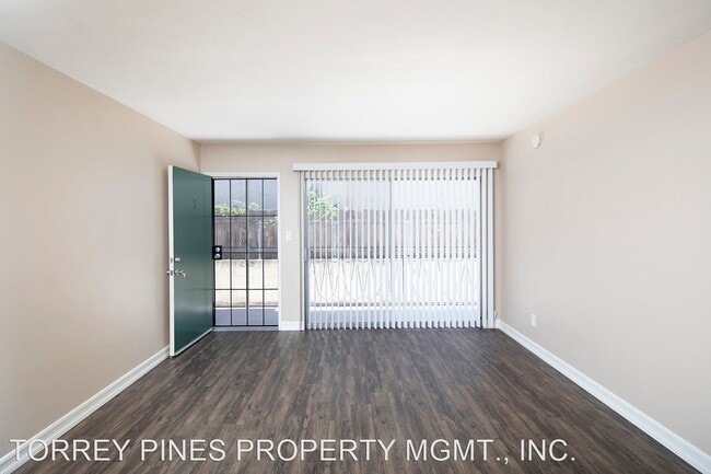 Building Photo - 543 F Ave