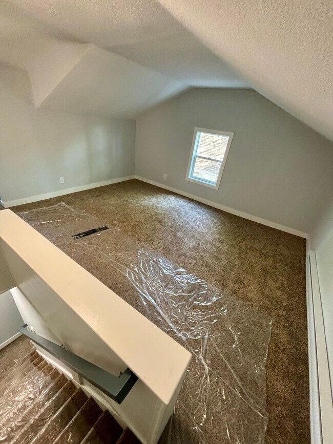 Foto del edificio - $1900 - 3 Bedroom 2 Bath House in Morningside