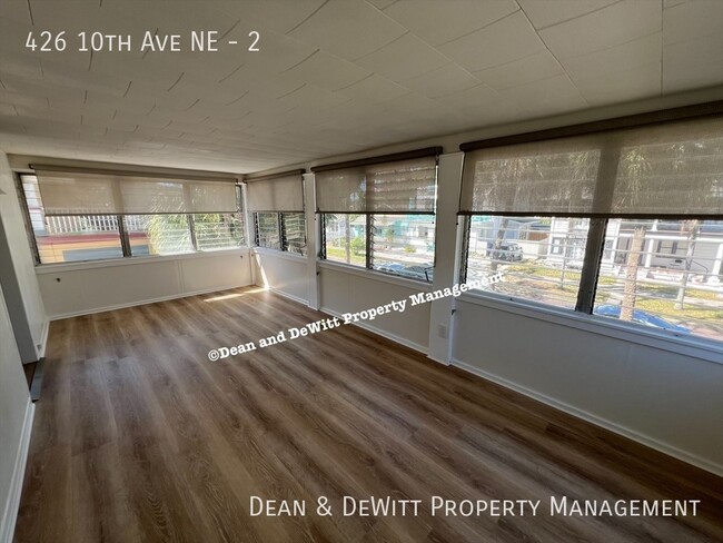 Building Photo - 426 10th Ave NE