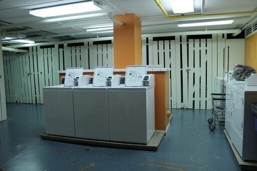 Foto del edificio - 5654 N Ridge Ave