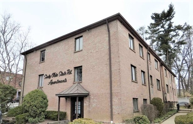 Foto del edificio - 60 State Rd