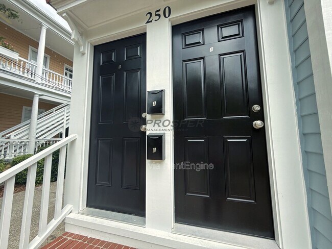 Foto del edificio - 250 Rutledge Ave