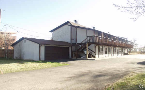 Primary Photo - 6030 Yarrow St