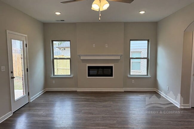 Building Photo - New Construction! Welcome to your dream home in the heart of Oakland, TN.