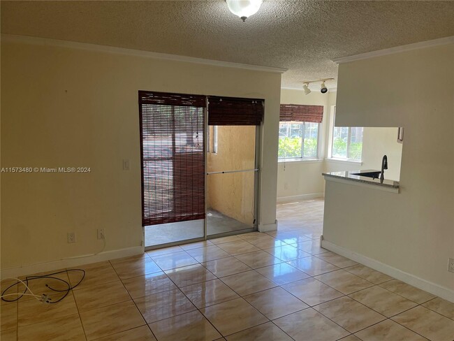 Foto del edificio - 356 SW 83rd Way