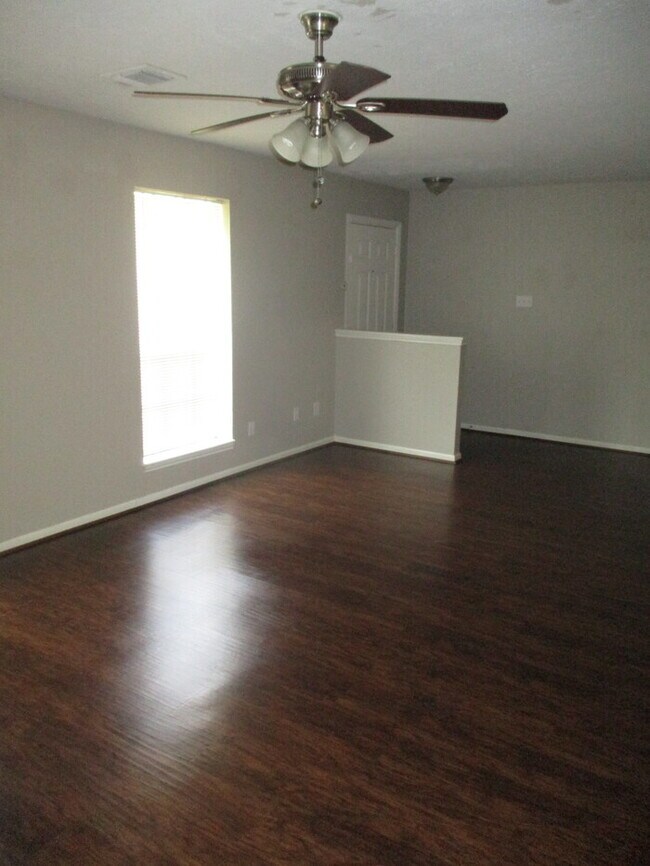 Foto del edificio - 201 Hartford Ln