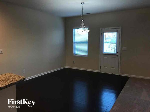 Foto del edificio - 1034 Blue Stream Ln