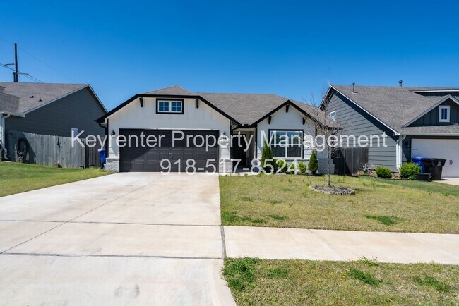 Foto del edificio - 3 Bed | 2 Bath in Broken Arrow!