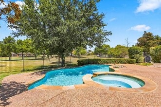 Building Photo - 9709 Waterview Pkwy