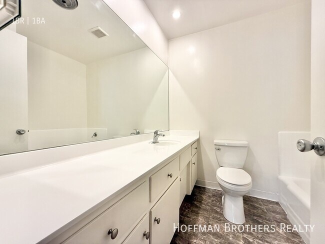 Foto del edificio - 1432 N Fairfax Ave