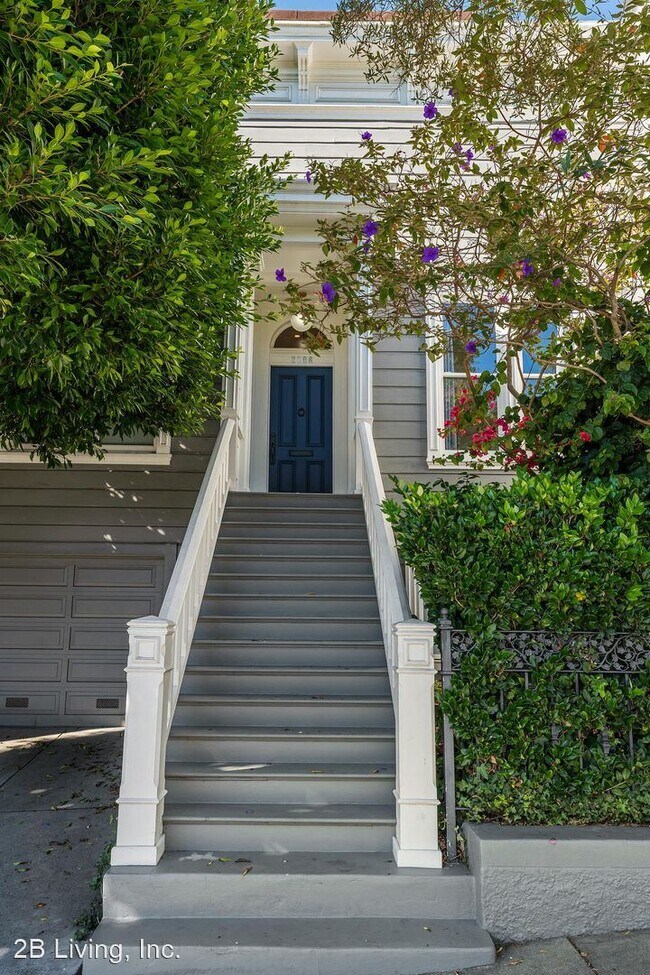 Building Photo - 4 br, 3 bath House - 2206 Pine Street