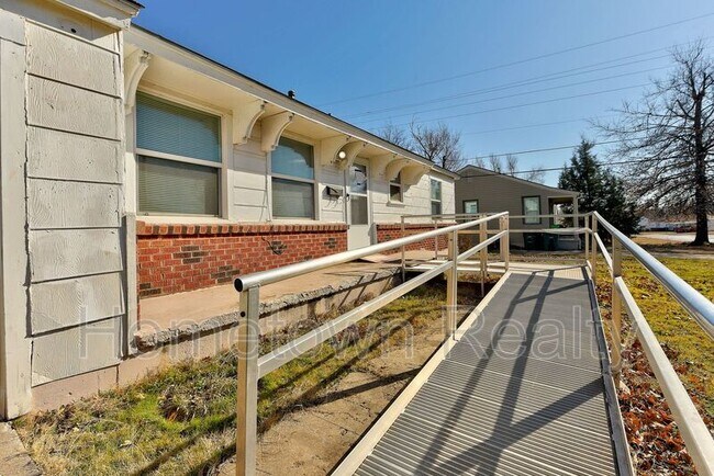 Building Photo - 4205 Del Rd