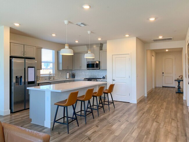 Foto del edificio - Newer Build Single Story 3/2 in Hollister