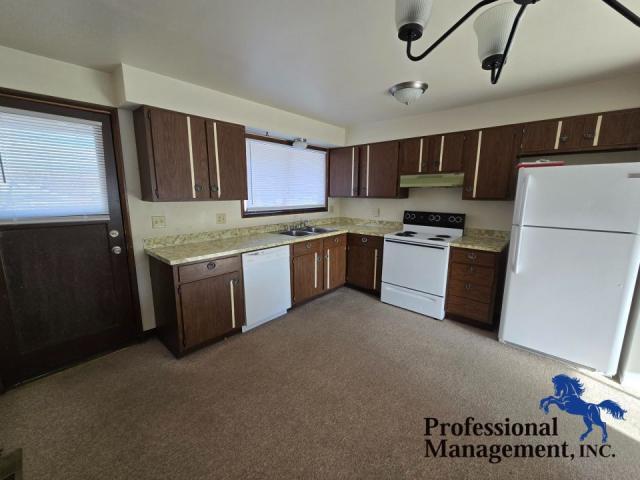 Building Photo - 2 bedroom in Billings MT 59102