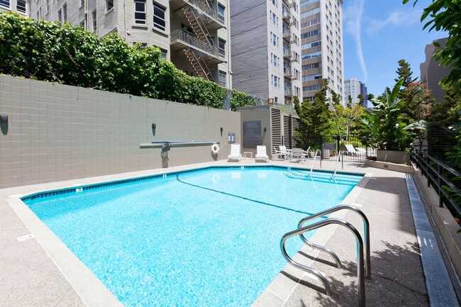 Foto del edificio - 900 Bush St