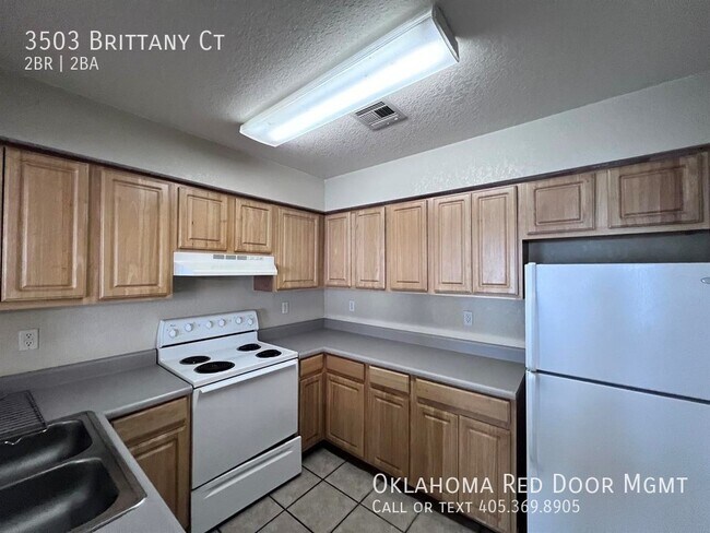 Building Photo - 3503 Brittany Ct